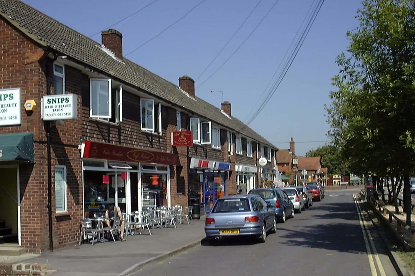 shops on Mulfords Hill, Tadley, Hampshire
